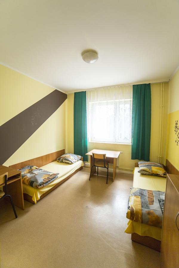 Ondraszka Hostel Katowice Bagian luar foto